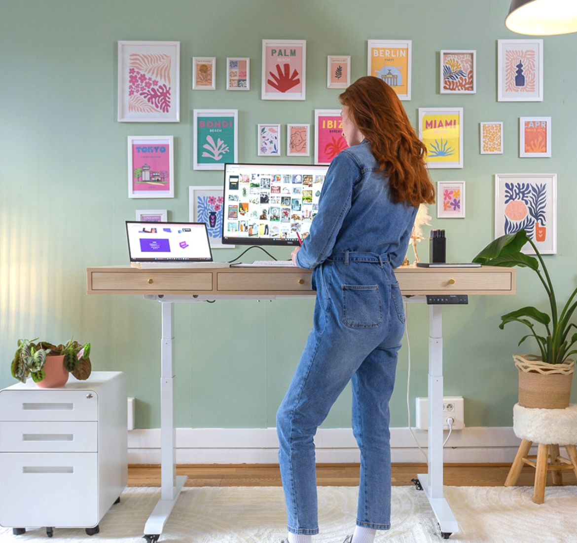 image footer contact Aurélia Picq